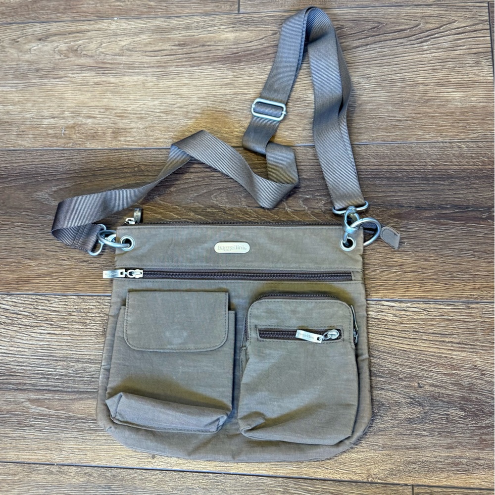Baggallini Crossbody
